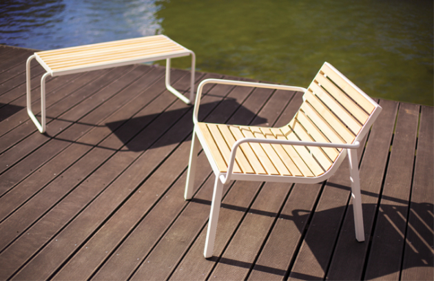 Nábytek Stack, který bude vystavený, navrhli designéři David Karásek a Lucie Lehrer Nábytek Stack, který bude vystavený, navrhli designéři David Karásek a Lucie Lehrer