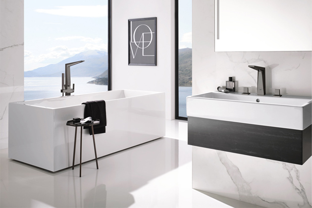 Masivní páková podlahová baterie Allure Brilliant (Grohe), kartáčovaný povrch v provedení Hard Graphite, cena 145 708 Kč, www.grohe.cz