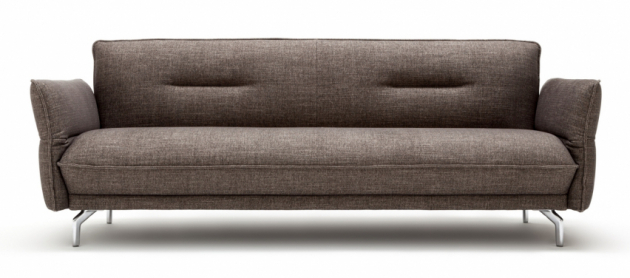 Pohovka hs.430 má díky štíhlým a špičatým polštářům a designovému prohloubení v opěradle velmi elegantní vzhled. Základní model pohovky hs.430, doplněný o lenošku s vysokými zády, je opravdovým funkčním klenotem. U lenošky lze opěradlo navíc polohovat. K pohovce je možné přiobjednat polštář s integrovaným válečkem, křeslo a taburet. Tato řada v sobě snoubí moderní trend a pohodlí.