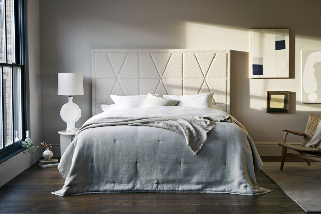 Dvoulůžková postel Tiara s dělenou spodní částí (Vispring), odstín B Two Tones, 100% přírodní materiály, WWW.DREAMBEDS.CZ