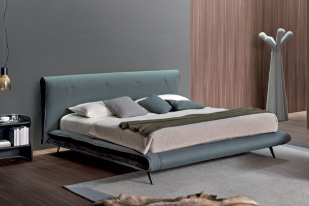 Saddle bed: postel výrazná a odlehčená zároveň