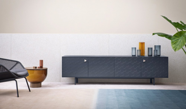 Komoda Soko (Miniforms), design Miniforms Lab, kov a lakovaná MDF, rozměry 180/240 × 48 × 67 cm, cena od 81 127 Kč, WWW.CSKARLIN.CZ