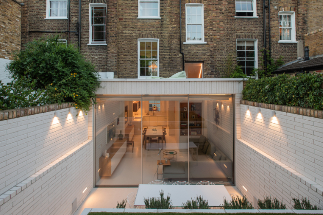Potenciál úzkého domu v Londýně využitý na maximum 