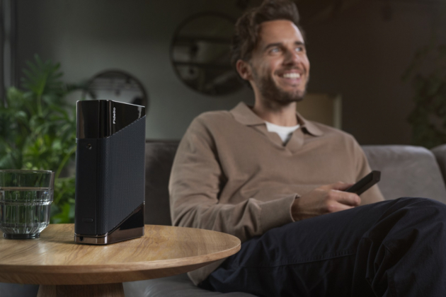 Pod názvem Soundbar Philips Fidelio B97 se ukrývá elegantní štíhlý audiosystém, který se jako jeden z prvních produktů Philips Sound pyšní certifikací IMAX Enhanced přinášející prémiový zážitek z IMAX kin do domácnosti. Součástí soundbaru jsou dva oddělitelné bezdrátové reproduktory Surround-on-demand. 