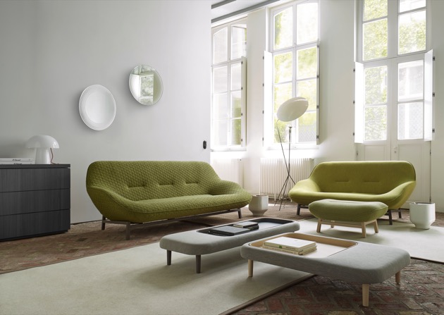 Pohovka Cosse (Ligne Roset), design Philippe Nigro, masivní dřevo, více druhů textilií, cena od 96 500 Kč, www.ligne-roset.com