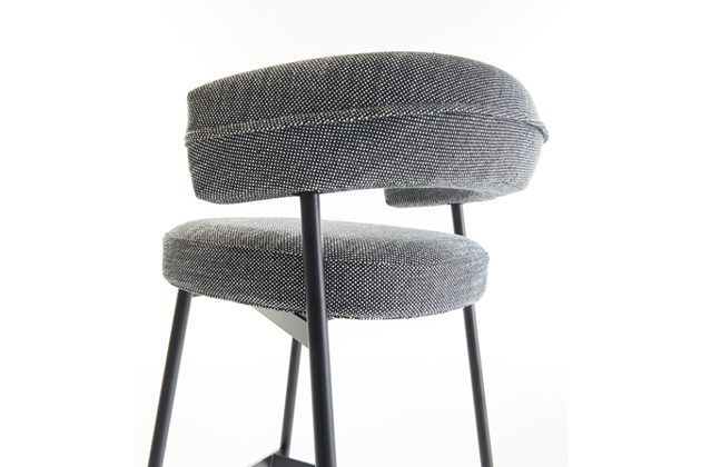 NENA STOOL - OPRAVDU RELAXAČNÍ BAROVKA