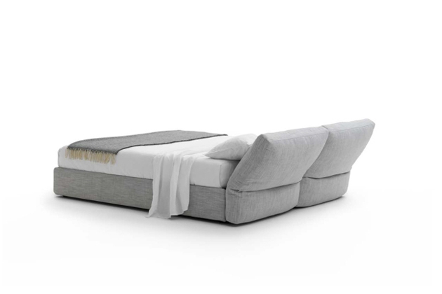 HAB - POSTEL S POHYBLIVÝM ČELEM