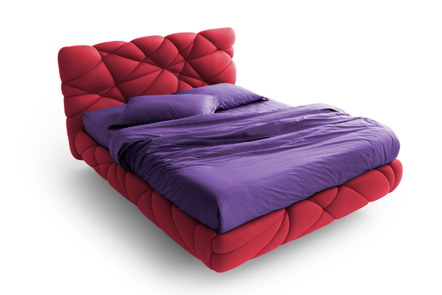 Dvoulůžková postel Marvin (Noctis), design Studio Carlesi Design, textilní čalounění