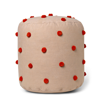 Puf Dot Camel/Red, bavlna, recyklovaná polyetylenová příze, ve více barvách, průměr 39 cm, výška 48 cm, cena 2 856 Kč