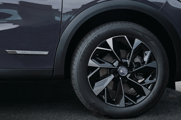 KOLEKCE ANTOINE DE SAINT EXUPÉRY: ZAŽIJTE S DS AUTOMOBILES VÝPRAVU SNŮ