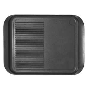 BBQ,  grilovací deska se dvěma zónami vhodná do trouby, na oheň, plynový gril i na varnou desku, materiál litý hliník, rozměry 30 × 22,5 cm, cena 919 Kč 