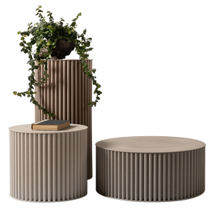 Konferenční stolky Herclino z řady Hercle, design Lapo Ciatti, díky povrchové úpravě Corkcrete vhodné i do exteriéru, cena na dotaz 