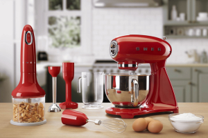 Robot 50’s Retro Style, 800 W, možnost doplňkového vybavení, cena 15 890 Kč 