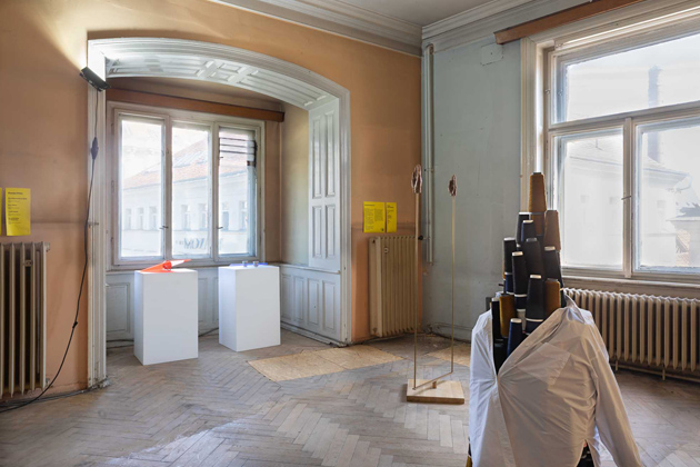 Čtvrtý ročník výstavy Art Index Pop-up promění od 4. do 7. září 2025 neorenesanční palác Bellevue na Smetanově nábřeží v galerii toho nejlepšího, co v současnosti vzniká v ateliérech českých umělců. V budově, kde tvořili rakouský malíř Oskar Kokoschka a český výtvarník Jiří Trnka, se představí padesát nejvýraznějších osobností současné scény podle žebříčku J&amp;T Banka Art Index.