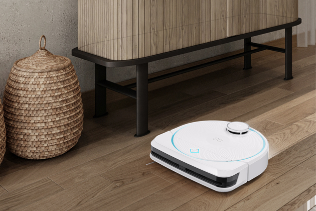 Duální sání Robotický vysavač a mop Legee-D8 v jednom kroku kombinuje výkonné duální vysávání bez namotávání nečistot, dávkování vody a kmitající mop s antibakteriální úpravou. Prachová nádobka s EKO kompaktorem pojme až pětkrát více nečistot, cena 15 990 Kč 