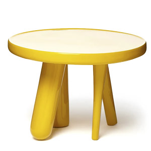 Stůl Elements 002, design Jaime Hayon, průměr 50 cm, výška 36 cm, cena 32 180 Kč