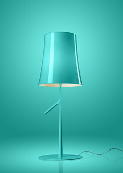 Stolní lampa Birdie Tavolo Piccola, design Ludovica a Roberto Palombovi, dotykový stmívač, výška 49 cm, cena 9 524 Kč