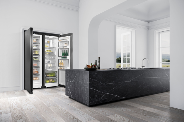 Americká chladnička XRFbd 5220 Plus, řada speciálních funkcí včetně nulové zóny, cena 61 990 Kč