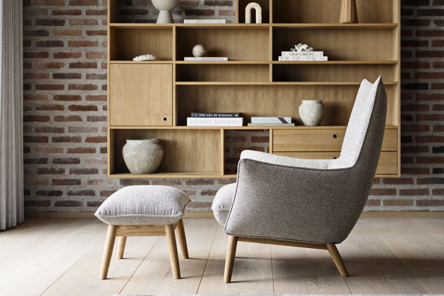 Křeslo Scopello, podnož kov i dřevo, textilie i kůže, více druhů, lze i podnožka,  cena od 27 000 Kč