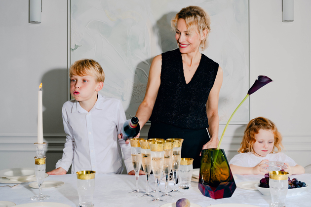 Splendid – slavnostní sklenky se zlatým reliéfem, které ztělesňují kouzlo Vánoc