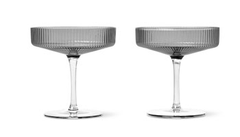 Ripple, sklenice na &scaron;ampaňsk&eacute; z&nbsp;kouřov&eacute;ho skla, cena 969 Kč / 2 ks