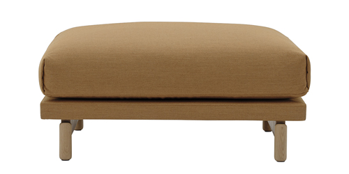 Otoman Rest Pouf, design Anderssen &amp; Voll, masivn&iacute; dub, překližka, deska HDF, studen&aacute; pěna, textilie, orientačn&iacute; cena 31&nbsp;000 Kč