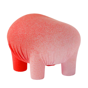 Puf Anomaly, design Sebastian Herkner, kůže, cena 110&nbsp;300 Kč