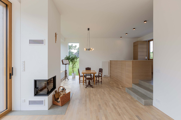 Pod jednou střechou