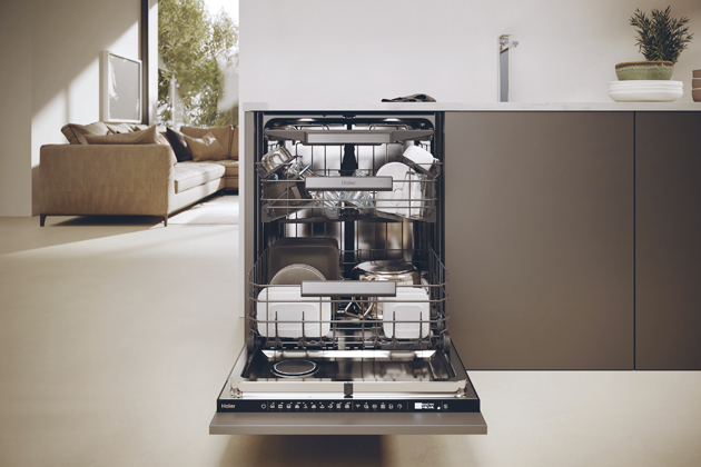 Plně integrovan&aacute; myčka n&aacute;dob&iacute; I-Pro Shine Series 6 XS 6A0M4PDB  od společnosti Haier nab&iacute;z&iacute; deset programů a&nbsp;inovativn&iacute; myc&iacute; rameno H-Spray.  Jej&iacute; modern&iacute; senzoryy jsou nav&iacute;c navrženy tak, aby optimalizovaly zdroje. Cena 29 990 Kč