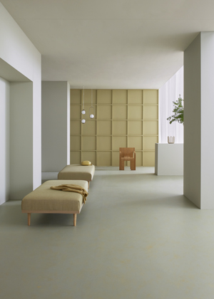 Marmoleum Solid 3733, př&iacute;rodn&iacute; podlaha v&nbsp;odst&iacute;nu yellow shimmer, cena 944 Kč/m2 