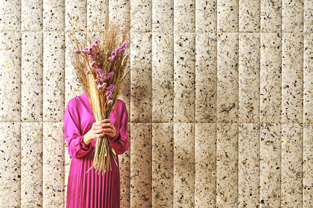 Bloom, akusticný panel ze směsi přírodních vlákem a sušených květů, cena na dotaz