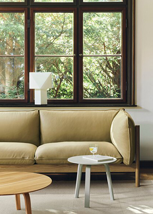 Stoln&iacute; lampa Aplat Table Lamp, HAY