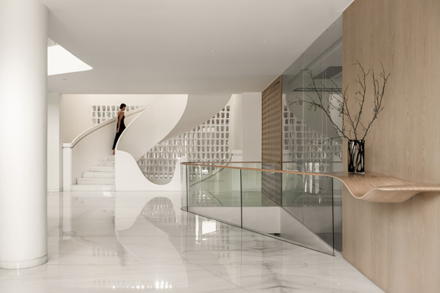 Nine X Nine: bydlen&iacute; v př&iacute;rodě