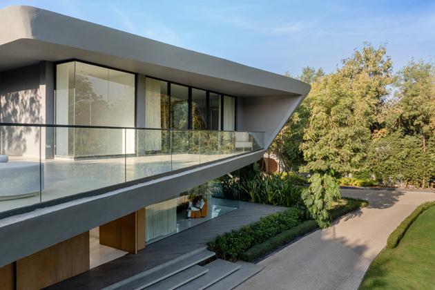 Nine X Nine: bydlen&iacute; v př&iacute;rodě