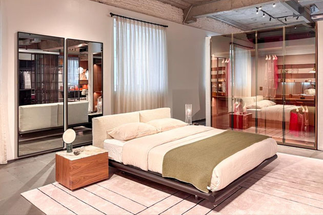 V nočn&iacute; z&oacute;ně je prezentov&aacute;na postel Iro od GamFratesi