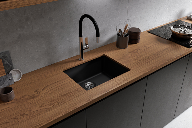 Dřez Radea R10 50.40 M-TG CN, granit, odtokov&aacute; souprava s&nbsp;přepadem a&nbsp;HelixPro s&iacute;tkem, horn&iacute; mont&aacute;ž, instalace do skř&iacute;ňky &scaron;&iacute;řky min. 60 cm, cena 7&nbsp;690&nbsp;Kč, baterie Fot 995 CB (Teka), vysok&eacute; otočn&eacute; rameno, perl&aacute;tor s&nbsp;&uacute;pravou proti usazov&aacute;n&iacute; vodn&iacute;ho kamene, fixačn&iacute; syst&eacute;m Easy-Quick,  cena 3&nbsp;790&nbsp;Kč