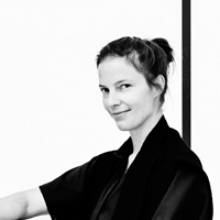 Zuzana Basterrech,  Soolista