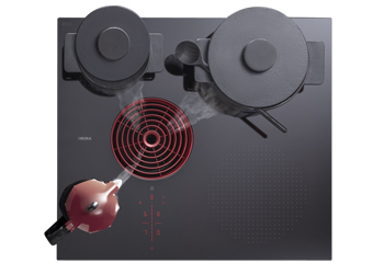 S&nbsp;Pure, indukčn&iacute; varn&aacute; deska s&nbsp;čtyřmi varn&yacute;mi z&oacute;nami a&nbsp;kontrastn&iacute;m integrovan&yacute;m odsavačem par, cena na dotaz 