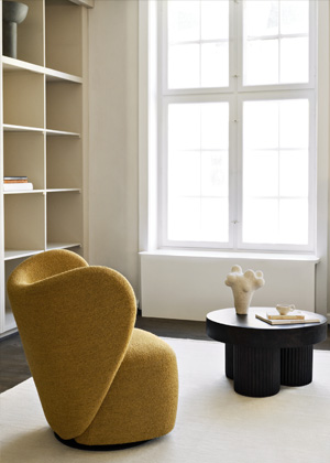 Křeslo Little Big Chair, design Kristian Hansen &amp; Tommy Hyldahl, textilie, v&iacute;ce barev, cena 67 600 Kč