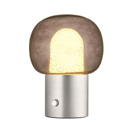 Stoln&iacute; lampa Iris, design Sebastian Herkner, hlin&iacute;k se zinkov&yacute;m povrchem, sklo, v&iacute;ce barev, cena 8 725 Kč 
