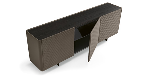 Komoda Alma Diamond, design Antony Filips, kůže nebo eko kůže, deska d&yacute;hovan&aacute; nebo keramika, cena od 135&nbsp;450 Kč