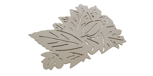 Podložka Feuillage, designMarie-Aurore Stiker-M&eacute;tral, lakovan&yacute; kov,cena od 2&nbsp;720 Kč