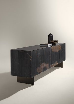 Komoda Materie, design Daniele Lago, proveden&iacute; XGlass Aqua, cena na dotaz