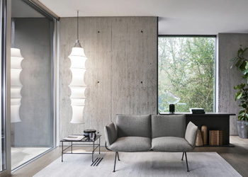 Sofa Officina, konstrukce z&nbsp;kovu, polyuretanov&aacute; v&yacute;plň, sn&iacute;mateln&eacute; textiln&iacute; čalouněn&iacute; Kvadrat, rozměry 151 &times; 70,5 &times; 77 cm,&nbsp;cena 143 740&nbsp;Kč