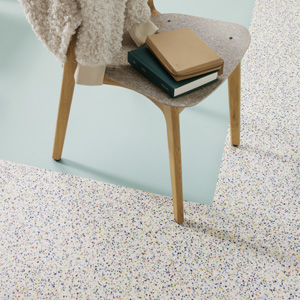 Z&aacute;těžov&eacute; vinylov&eacute; podlahy Multicoloured Mini Terrazzo a&nbsp;Sea Green Uni z&nbsp;kolekce Modul&rsquo;up (Forbo), voln&aacute; pokl&aacute;dka, cena na dotaz