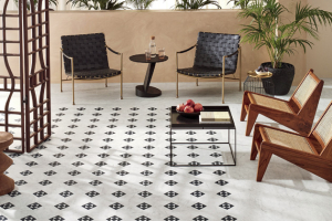 Vinylová podlaha Octagon Key Rayne DC477, kontrastní design kombinující dekor antracitové břidlice a krémového mramoru, cena na dotaz 