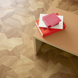 Z&aacute;těžov&aacute; vinylov&aacute; podlaha Natural  Shaped Wood z&nbsp;kolekce Modul&rsquo;up, voln&aacute; pokl&aacute;dka, cena na dotaz