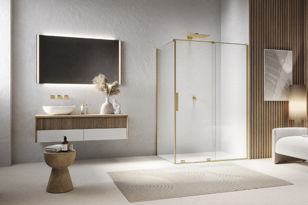 Jednod&iacute;ln&eacute; posuvn&eacute; dveře Amalia s&nbsp;pevnou stěnou v&nbsp;rovině a&nbsp;s&nbsp;bočn&iacute; stěnou,profil gold brushed, čir&eacute; sklo, cena od 24&nbsp;730 Kč 