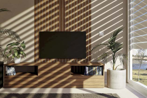 TaHoma Switch je propojen s ovládáním Somfy, určenými pro rolety, žaluzie nebo závěsy, takže stínění není nutné ovládat ručně ani doplňovat dalšími zařízeními. Závěsy se mohou ráno samy roztáhnout nebo žaluzie během odpoledne sklopit. V místnosti zůstávají zachovány čisté linie a hlavní pozornost patří materiálům, nábytku a světlu, nikoli použité technice.