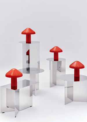Pao, design Naoto Fukasawa, přenosn&aacute; lampička, materi&aacute;l polykarbon&aacute;t, LED zdroj, rozměry 23 &times; 23 cm, cena 3&nbsp;906&nbsp;Kč